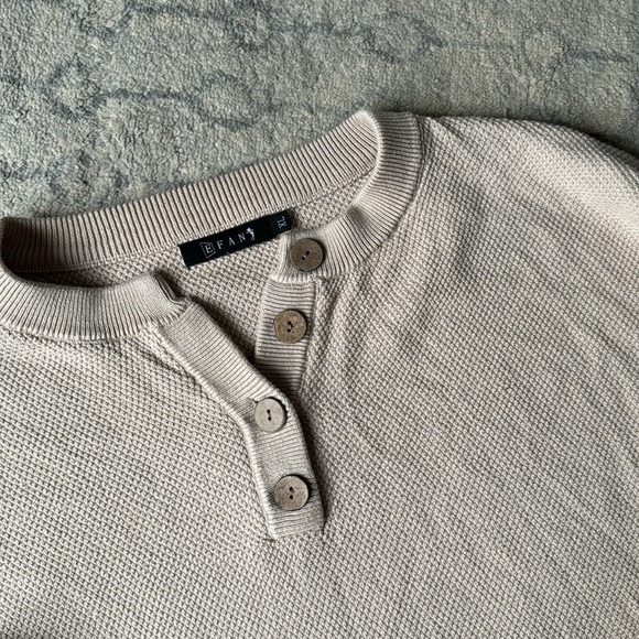 Knit 2pc outfit, size XLarge - Picture 2 of 9